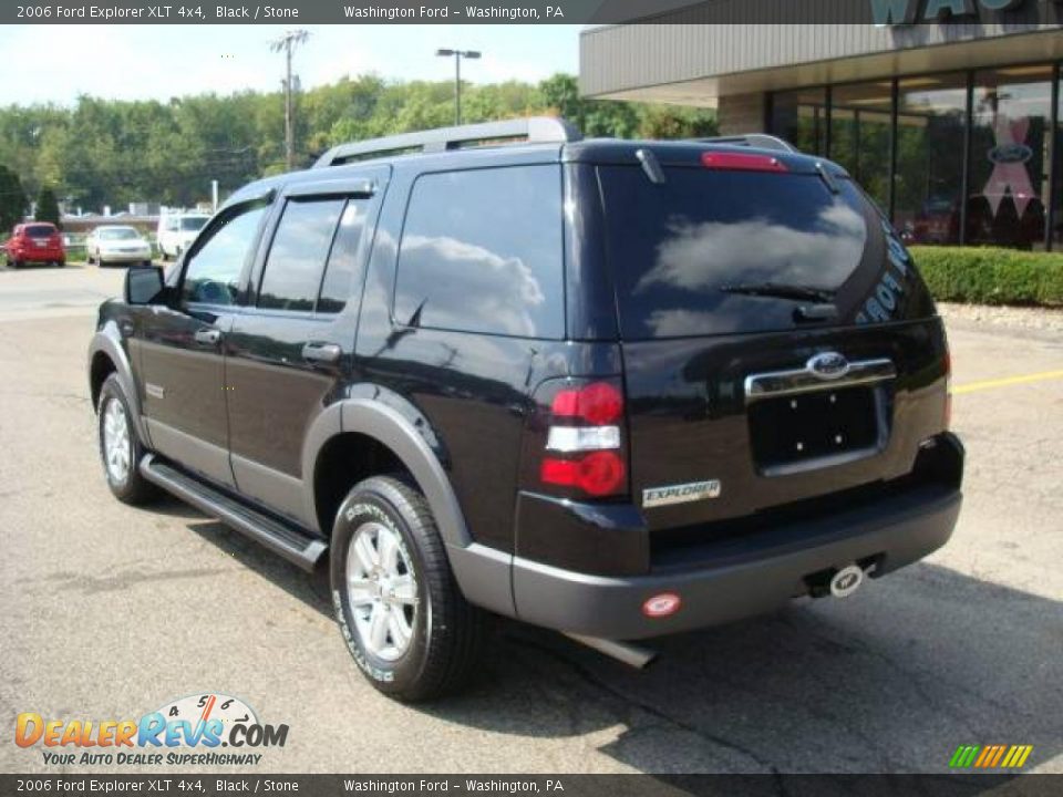 2006 Ford Explorer XLT 4x4 Black / Stone Photo #2