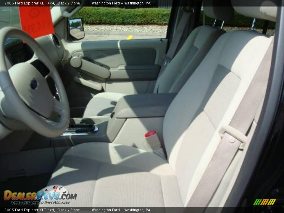 2006 Ford Explorer XLT 4x4 Black / Stone Photo #7