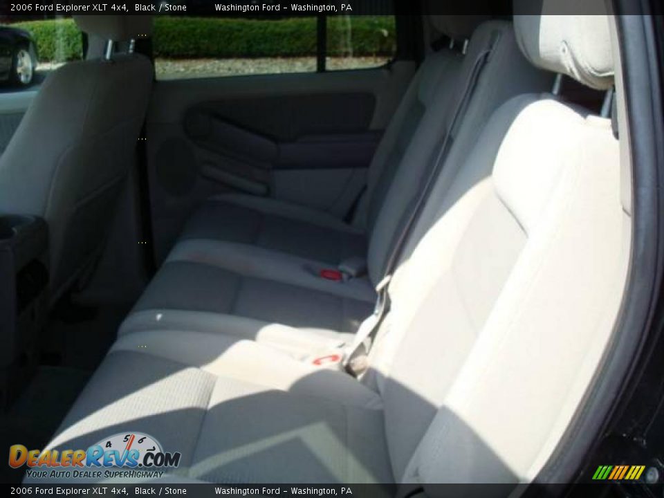 2006 Ford Explorer XLT 4x4 Black / Stone Photo #8