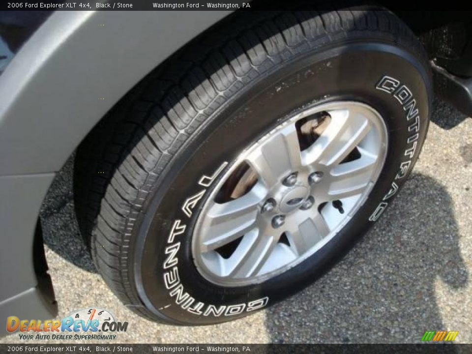 2006 Ford Explorer XLT 4x4 Black / Stone Photo #18