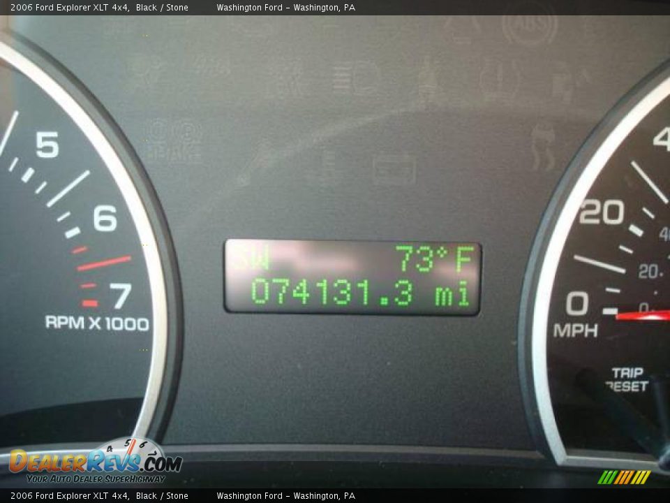 2006 Ford Explorer XLT 4x4 Black / Stone Photo #20