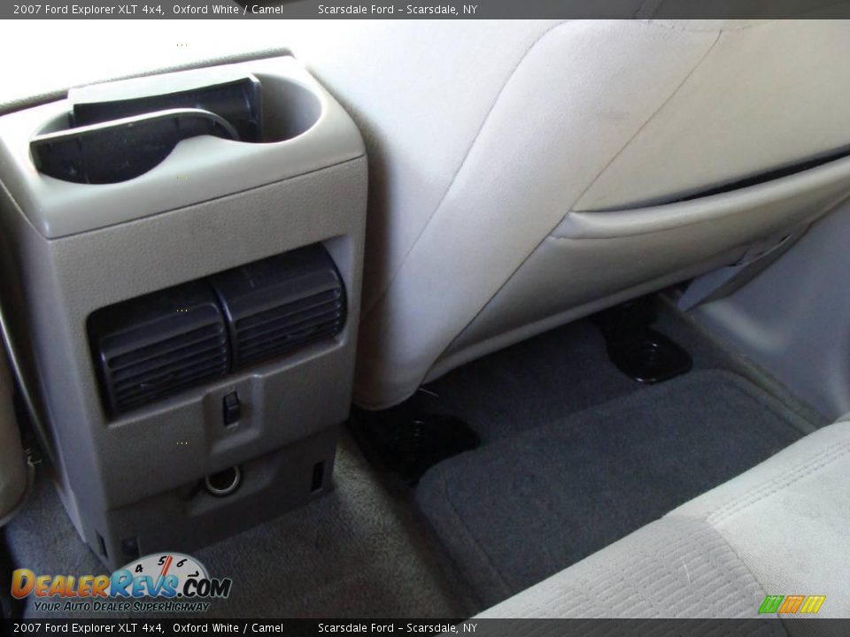 2007 Ford Explorer XLT 4x4 Oxford White / Camel Photo #22