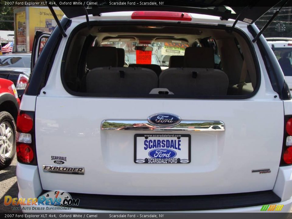 2007 Ford Explorer XLT 4x4 Oxford White / Camel Photo #24