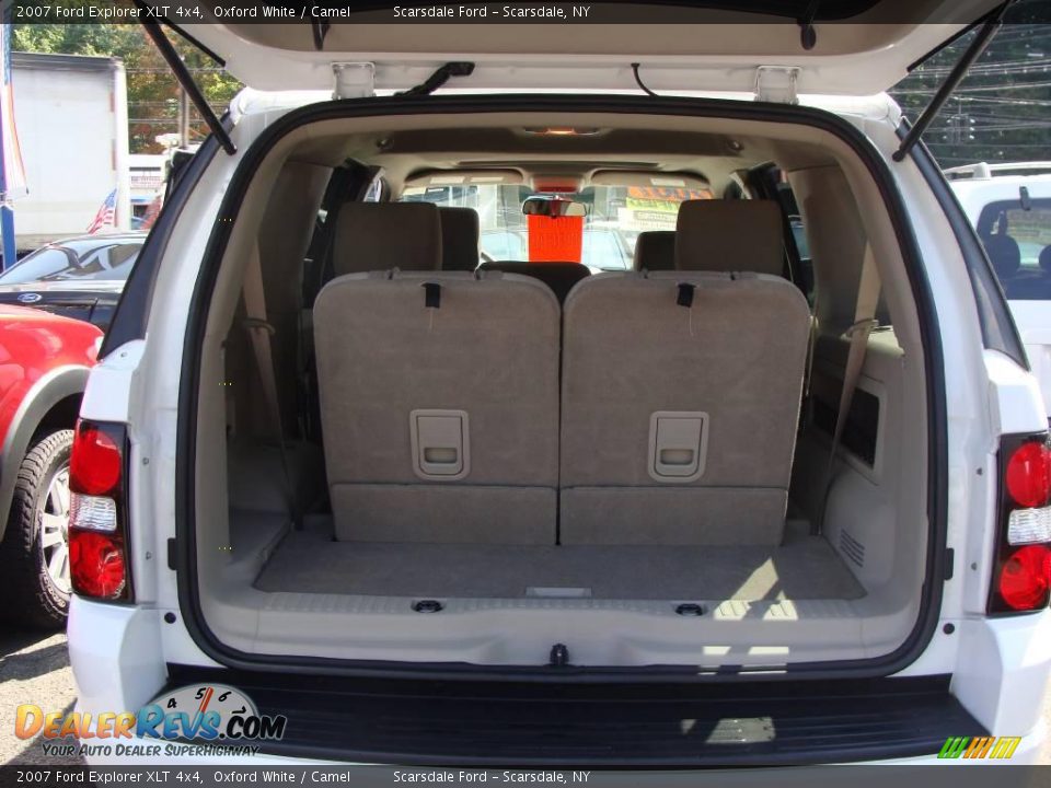 2007 Ford Explorer XLT 4x4 Oxford White / Camel Photo #25