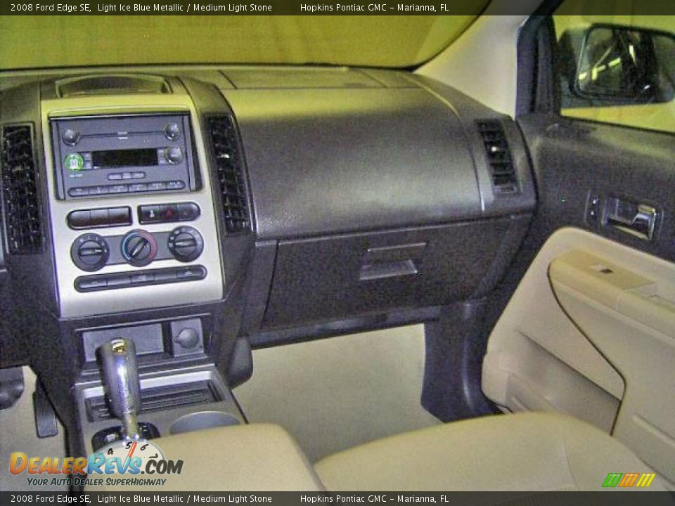 2008 Ford Edge SE Light Ice Blue Metallic / Medium Light Stone Photo #31