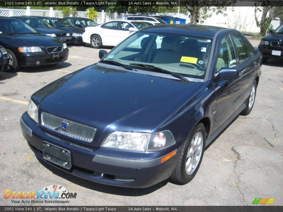 2001 Volvo S40 1.9T Atlantic Blue Metallic / Taupe/Light Taupe Photo #1