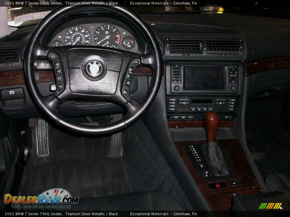 2001 BMW 7 Series 740iL Sedan Titanium Silver Metallic / Black Photo #12