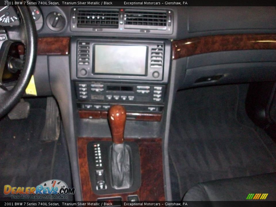 2001 BMW 7 Series 740iL Sedan Titanium Silver Metallic / Black Photo #15