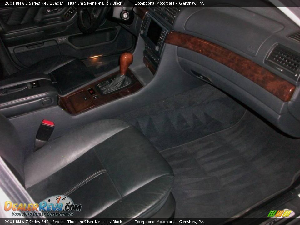 2001 BMW 7 Series 740iL Sedan Titanium Silver Metallic / Black Photo #17