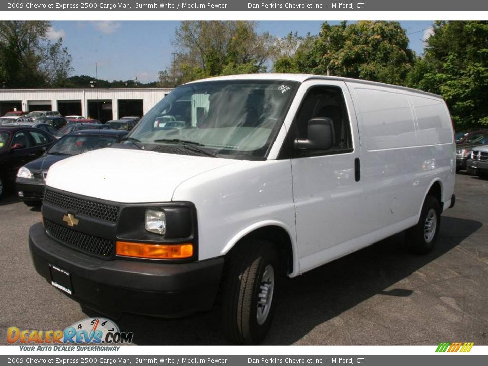 2009 Chevrolet Express 2500 Cargo Van Summit White / Medium Pewter Photo #1