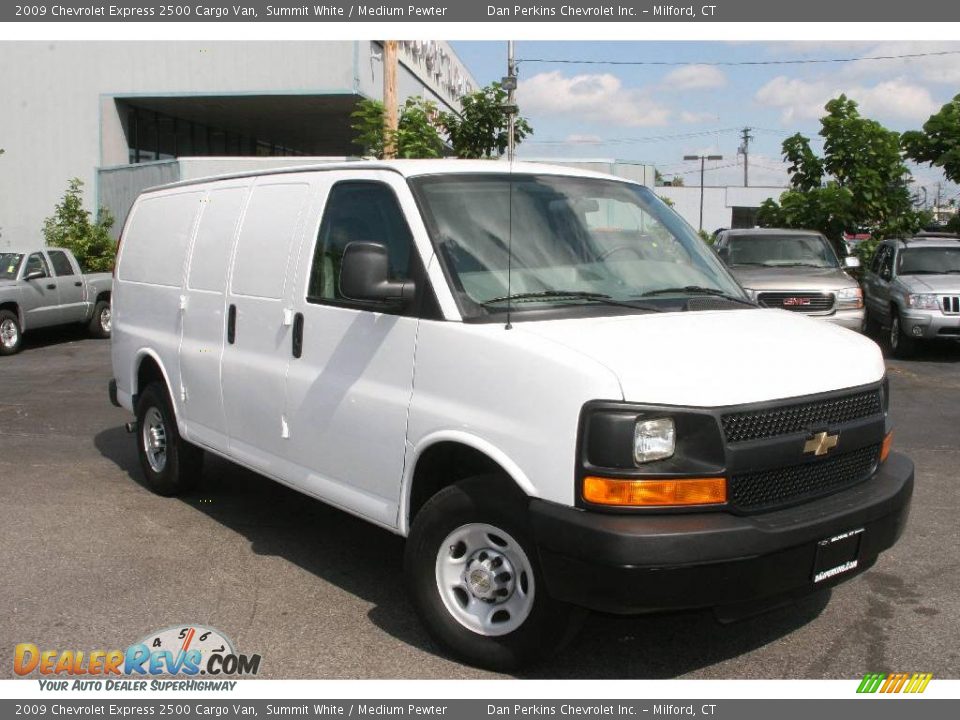 2009 Chevrolet Express 2500 Cargo Van Summit White / Medium Pewter Photo #3