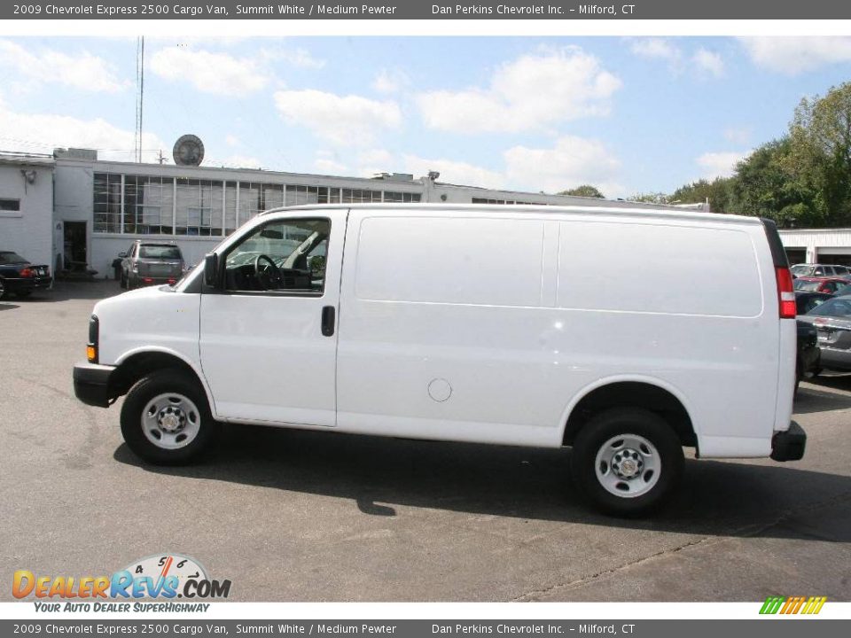 2009 Chevrolet Express 2500 Cargo Van Summit White / Medium Pewter Photo #10