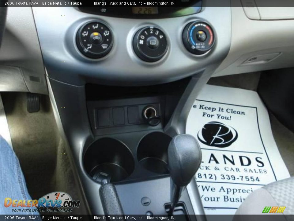2006 Toyota RAV4 Beige Metallic / Taupe Photo #21