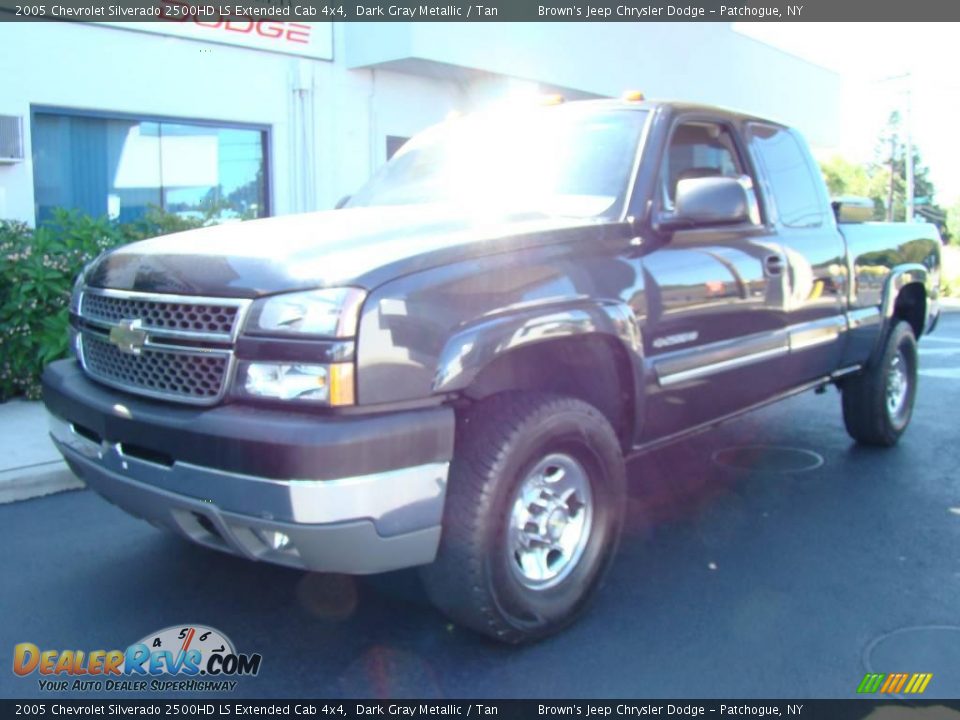 2005 Chevrolet Silverado 2500HD LS Extended Cab 4x4 Dark Gray Metallic / Tan Photo #2
