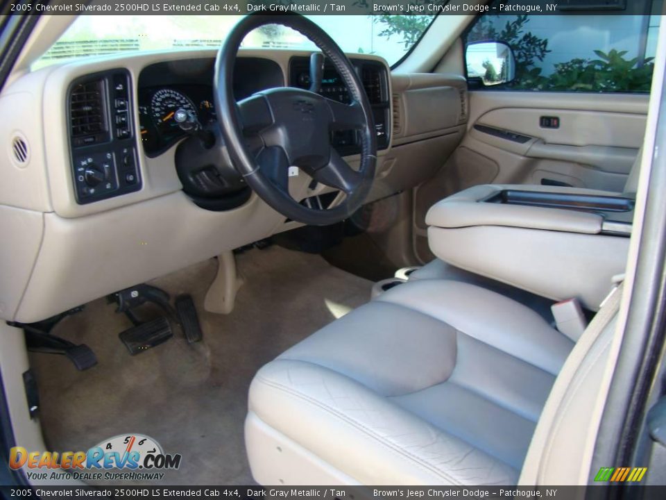 2005 Chevrolet Silverado 2500HD LS Extended Cab 4x4 Dark Gray Metallic / Tan Photo #10