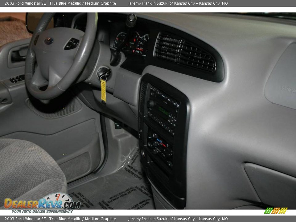2003 Ford Windstar SE True Blue Metallic / Medium Graphite Photo #7