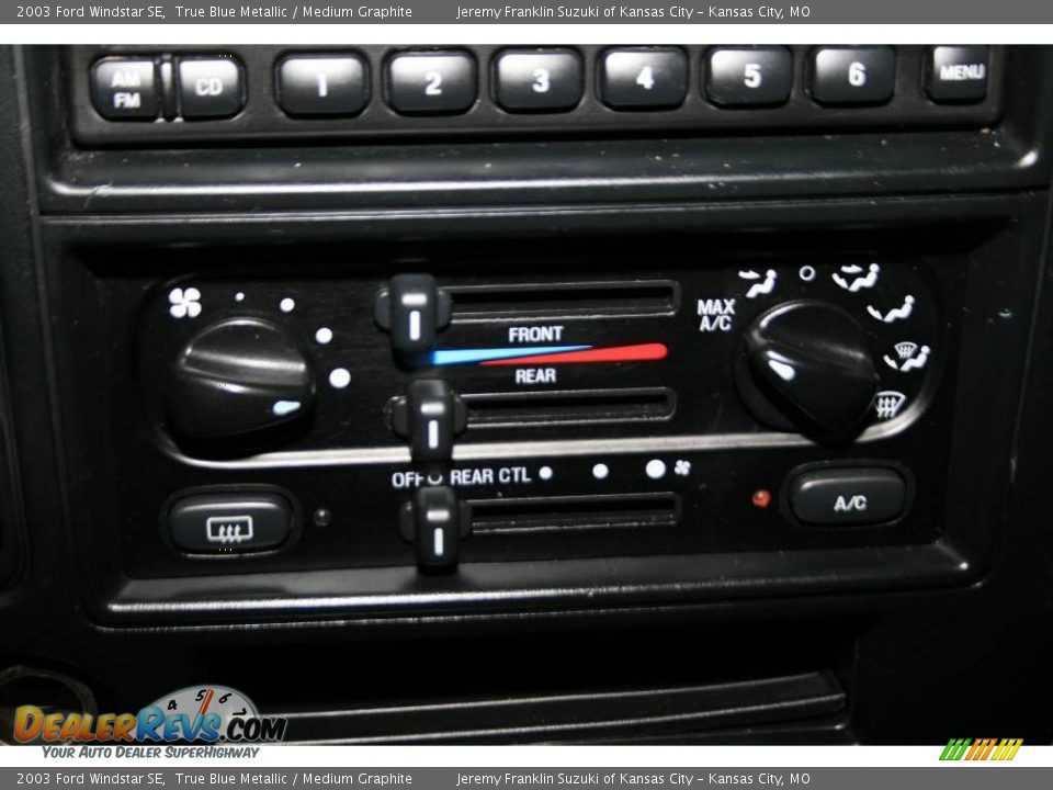 2003 Ford Windstar SE True Blue Metallic / Medium Graphite Photo #11