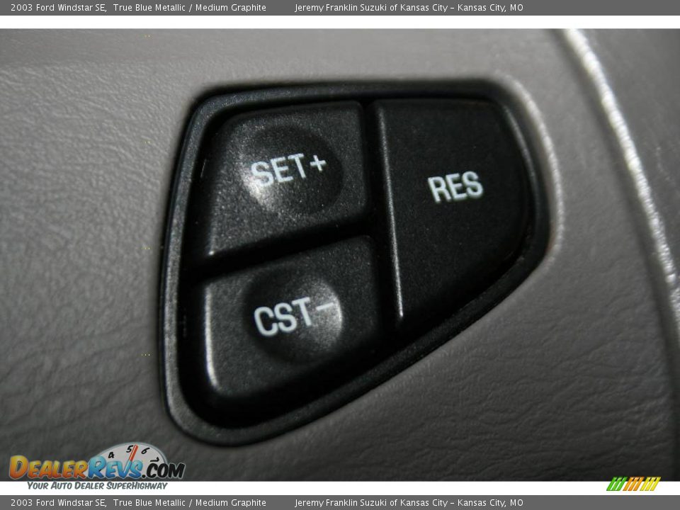 2003 Ford Windstar SE True Blue Metallic / Medium Graphite Photo #12