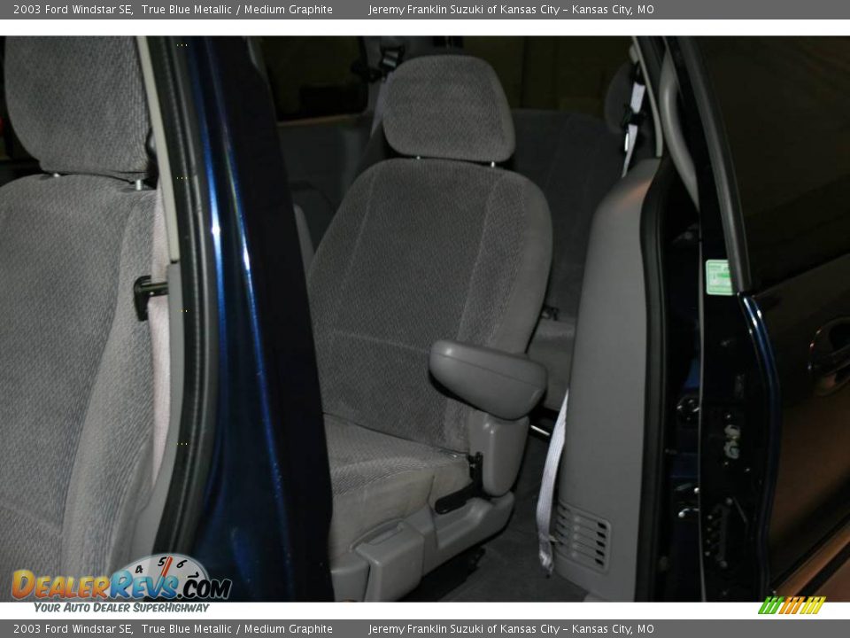 2003 Ford Windstar SE True Blue Metallic / Medium Graphite Photo #22
