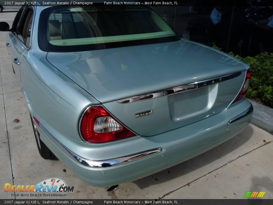 2007 Jaguar XJ XJ8 L Seafrost Metallic / Champagne Photo #6