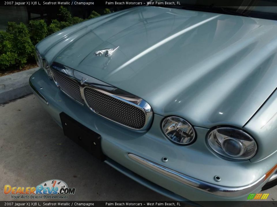 2007 Jaguar XJ XJ8 L Seafrost Metallic / Champagne Photo #11
