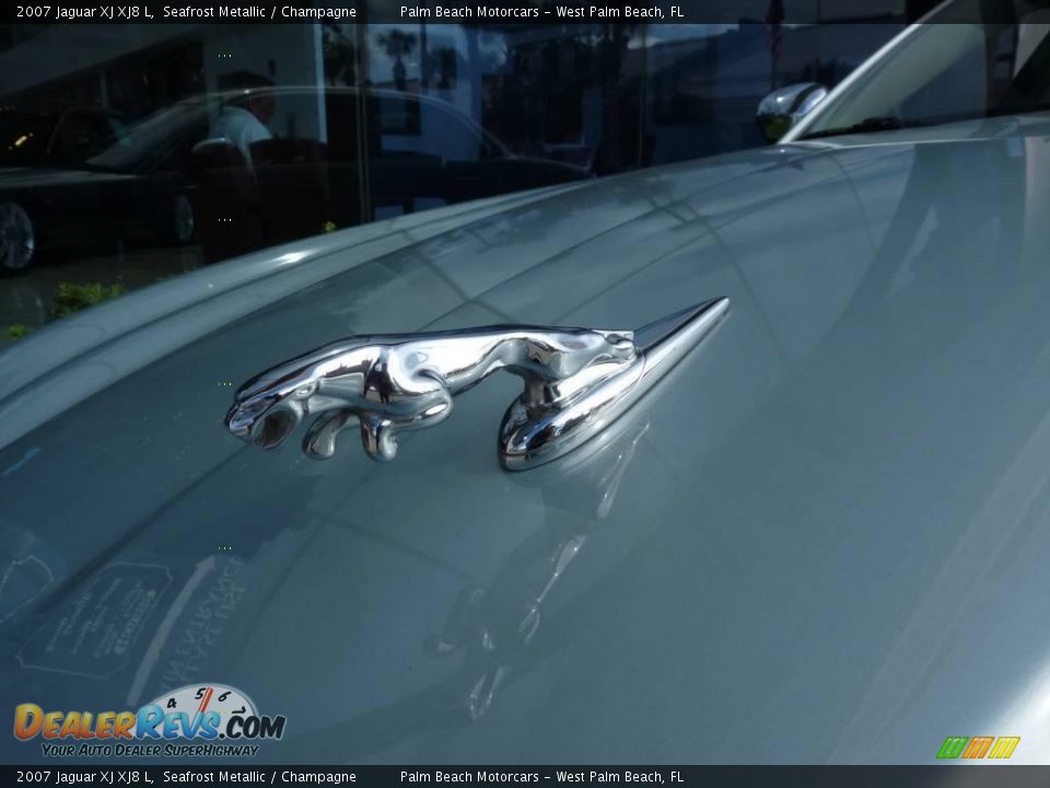 2007 Jaguar XJ XJ8 L Seafrost Metallic / Champagne Photo #12