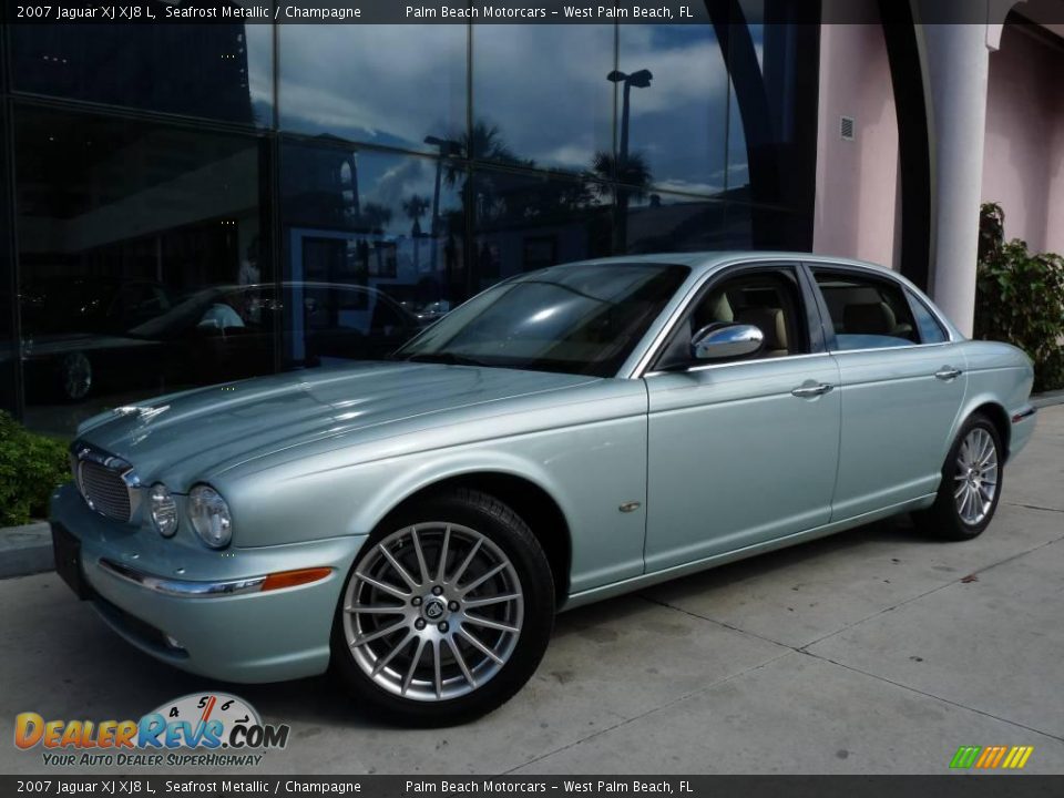 2007 Jaguar XJ XJ8 L Seafrost Metallic / Champagne Photo #16