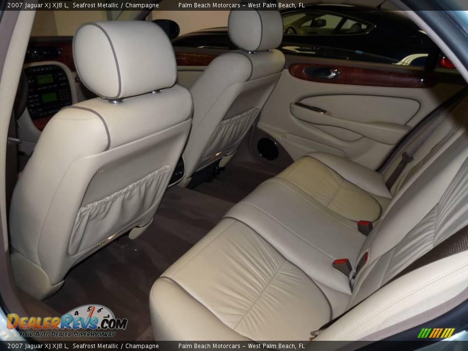 2007 Jaguar XJ XJ8 L Seafrost Metallic / Champagne Photo #22