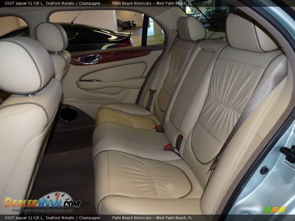 2007 Jaguar XJ XJ8 L Seafrost Metallic / Champagne Photo #23
