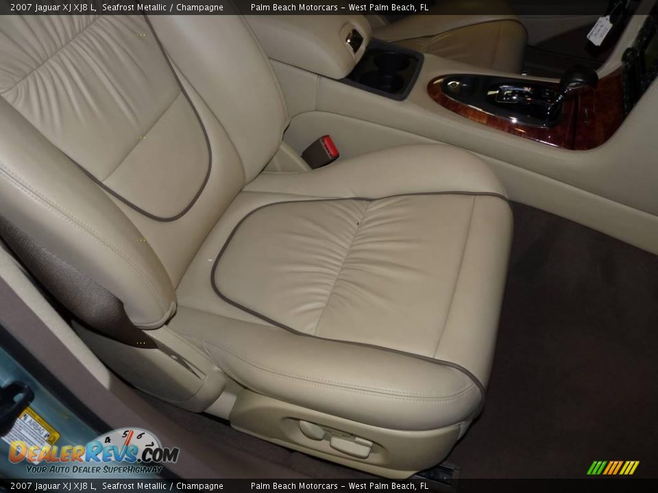 2007 Jaguar XJ XJ8 L Seafrost Metallic / Champagne Photo #30