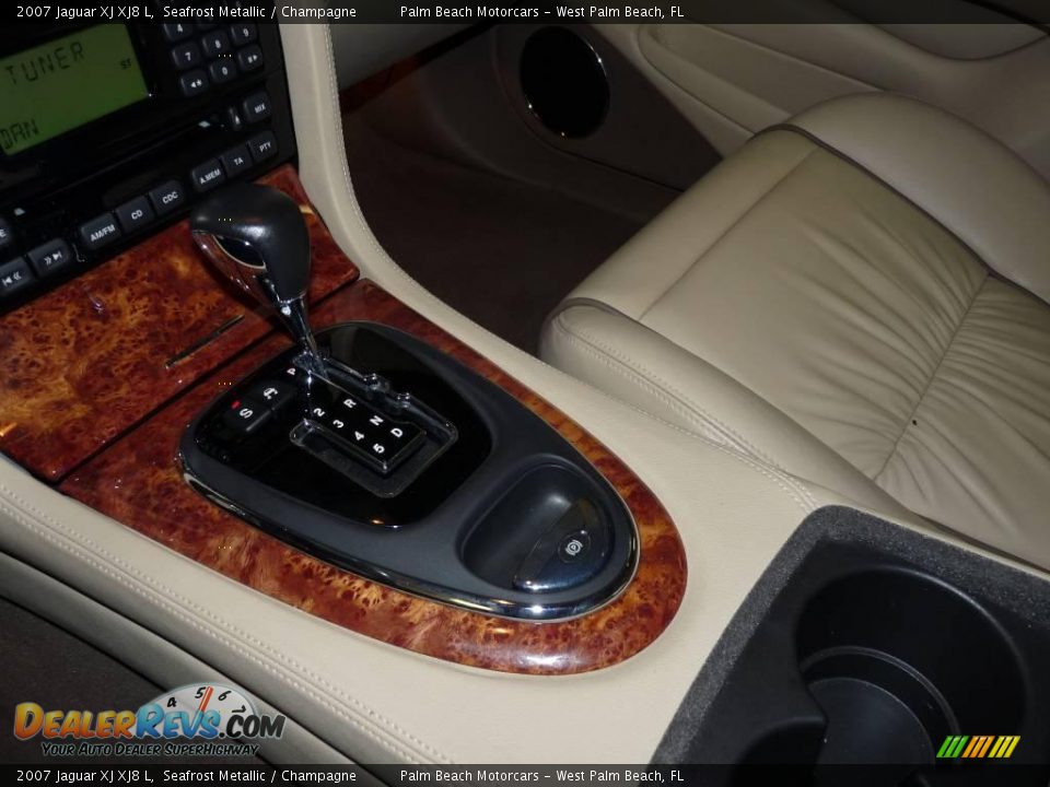 2007 Jaguar XJ XJ8 L Seafrost Metallic / Champagne Photo #33