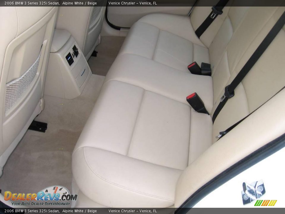 2006 BMW 3 Series 325i Sedan Alpine White / Beige Photo #10