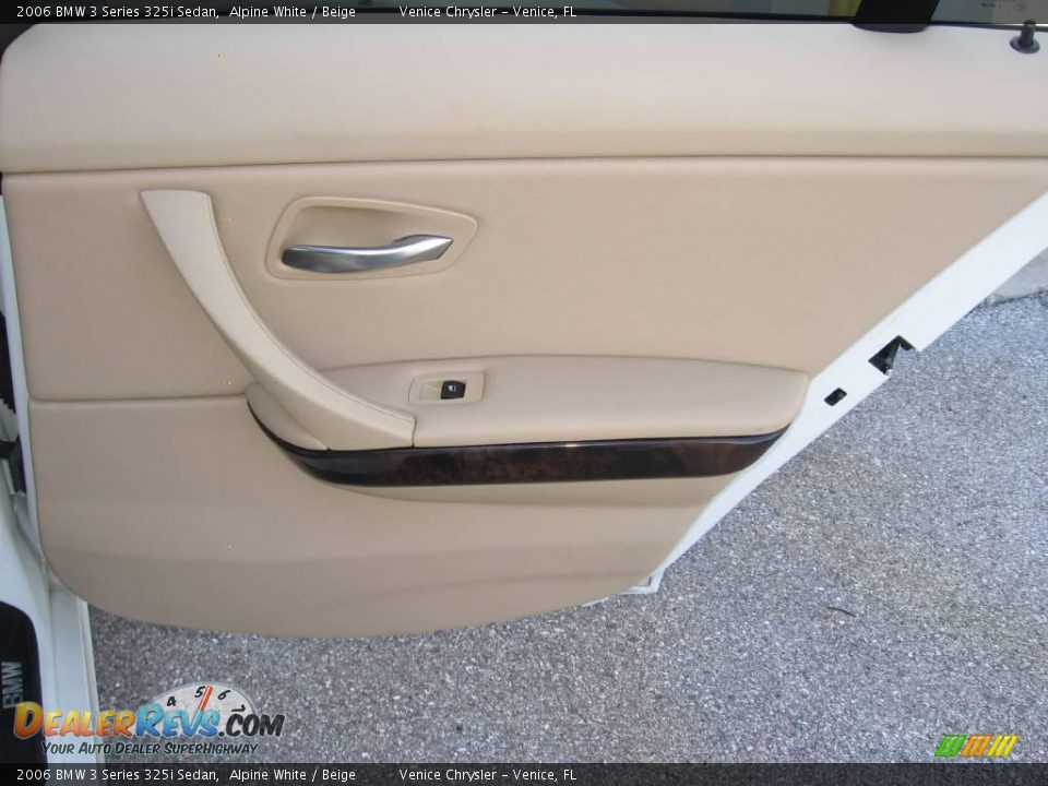 2006 BMW 3 Series 325i Sedan Alpine White / Beige Photo #14