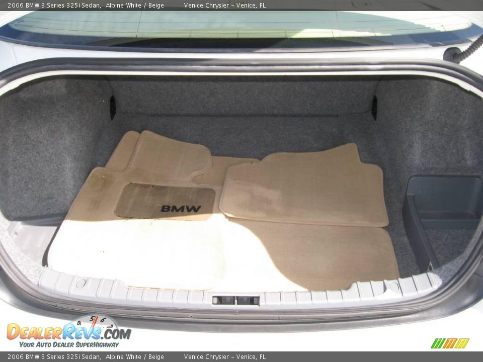 2006 BMW 3 Series 325i Sedan Alpine White / Beige Photo #31