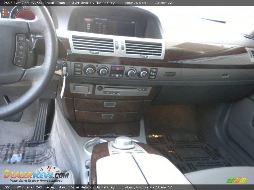 2007 BMW 7 Series 750Li Sedan Titanium Silver Metallic / Flannel Grey Photo #13