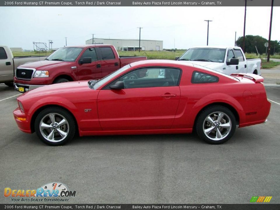 2006 Ford Mustang GT Premium Coupe Torch Red / Dark Charcoal Photo #2