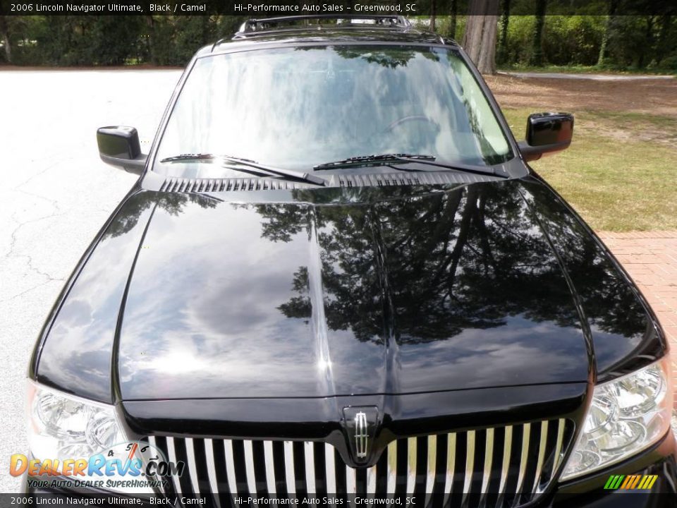 2006 Lincoln Navigator Ultimate Black / Camel Photo #13