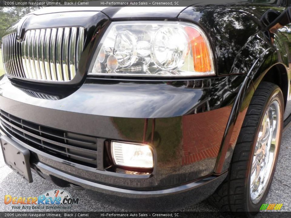 2006 Lincoln Navigator Ultimate Black / Camel Photo #15