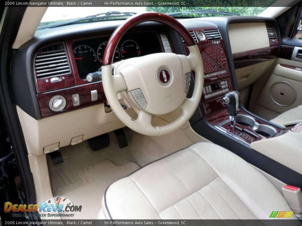 2006 Lincoln Navigator Ultimate Black / Camel Photo #33