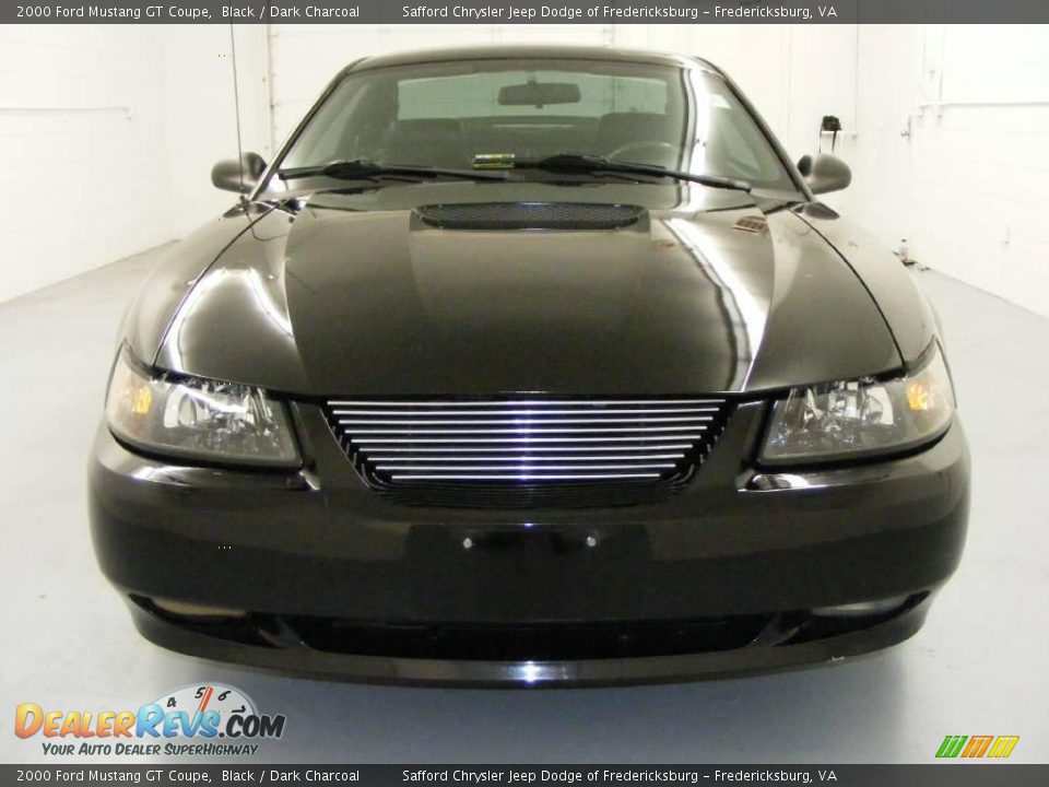 2000 Ford Mustang GT Coupe Black / Dark Charcoal Photo #2