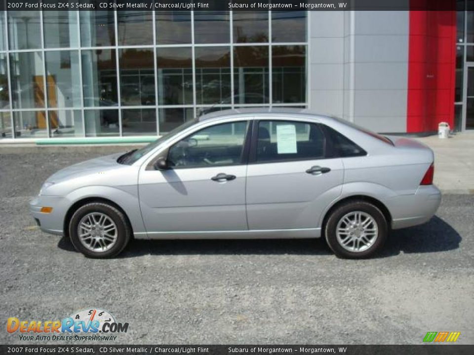 2007 Ford Focus ZX4 S Sedan CD Silver Metallic / Charcoal/Light Flint Photo #2
