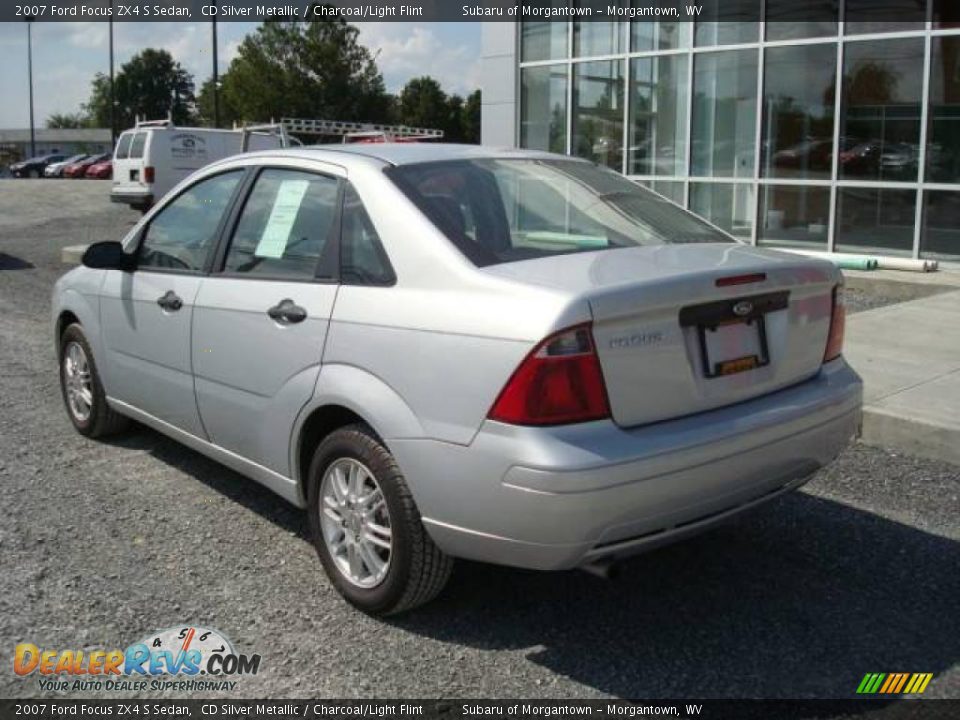 2007 Ford Focus ZX4 S Sedan CD Silver Metallic / Charcoal/Light Flint Photo #3