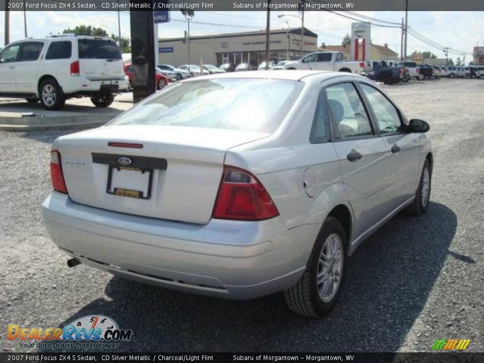 2007 Ford Focus ZX4 S Sedan CD Silver Metallic / Charcoal/Light Flint Photo #5