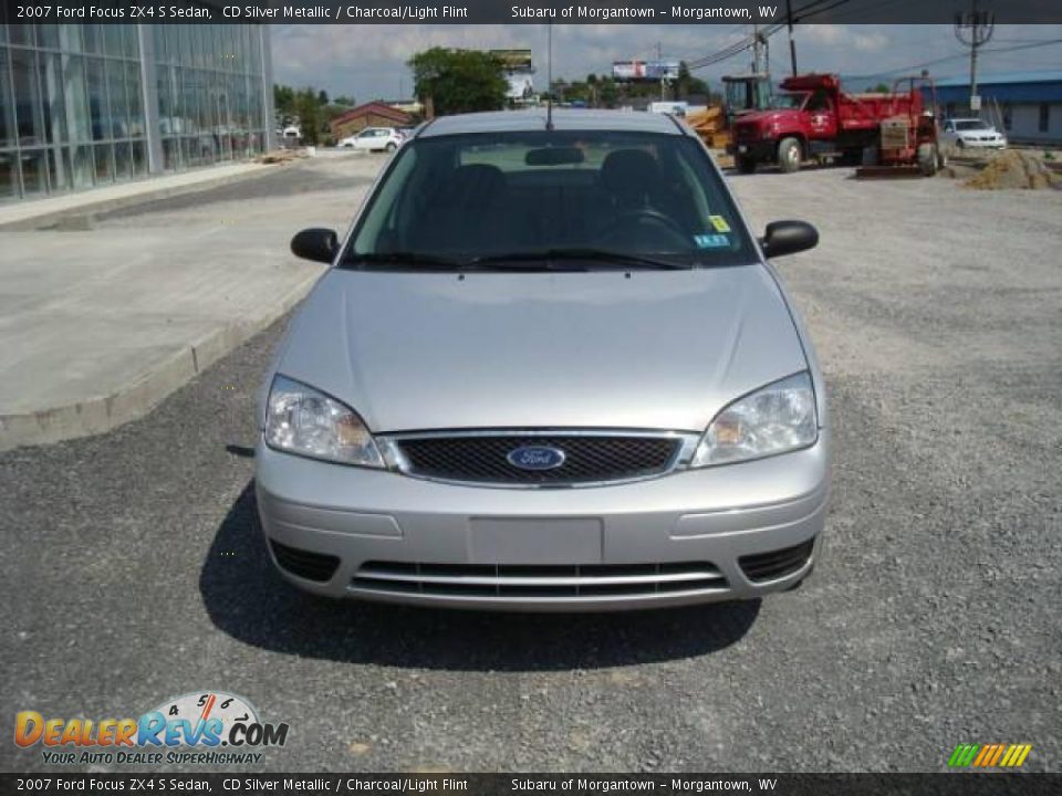 2007 Ford Focus ZX4 S Sedan CD Silver Metallic / Charcoal/Light Flint Photo #8