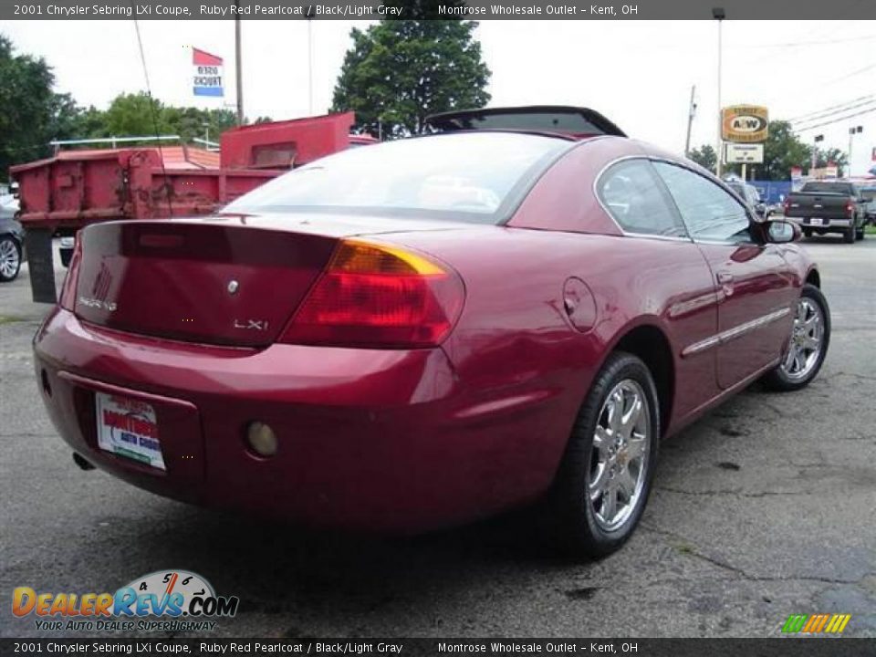 2001 Chrysler Sebring LXi Coupe Ruby Red Pearlcoat / Black/Light Gray Photo #5