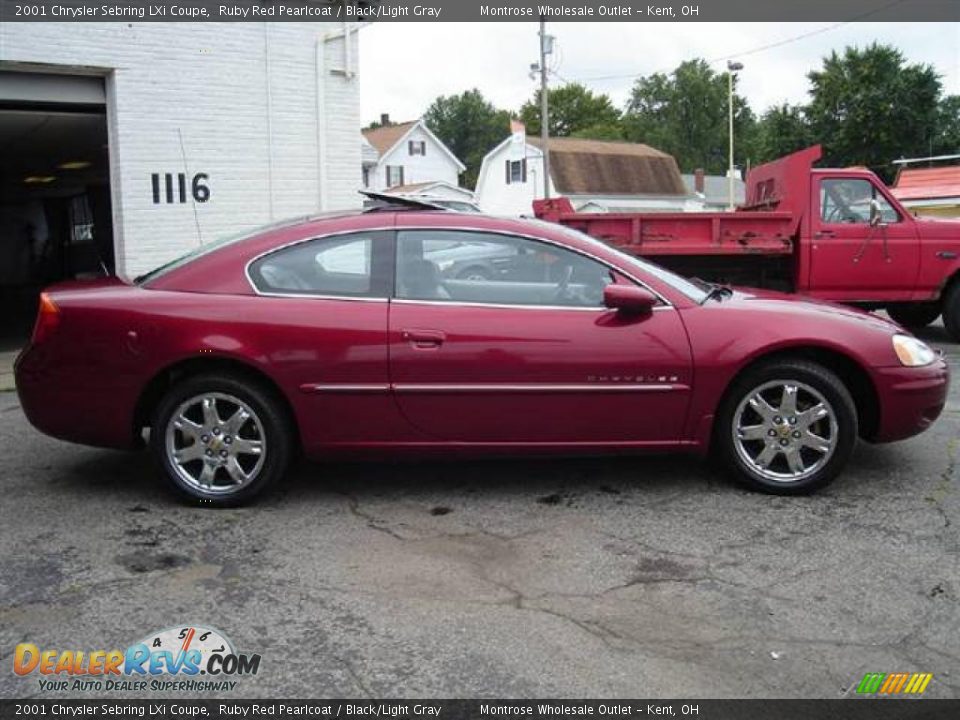 2001 Chrysler Sebring LXi Coupe Ruby Red Pearlcoat / Black/Light Gray Photo #6