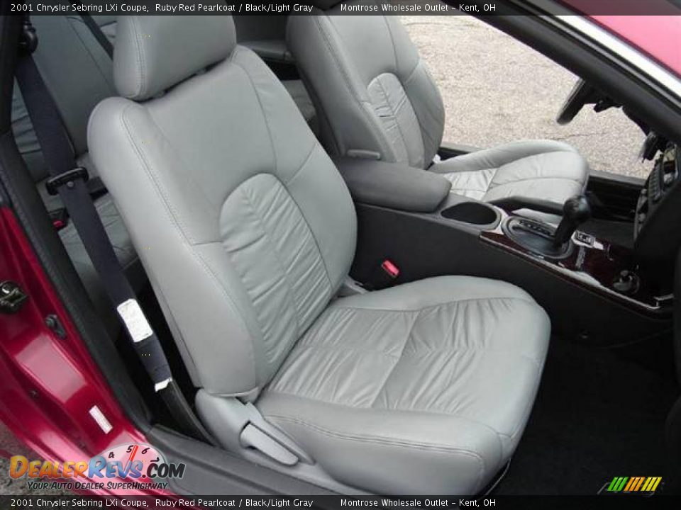 2001 Chrysler Sebring LXi Coupe Ruby Red Pearlcoat / Black/Light Gray Photo #14