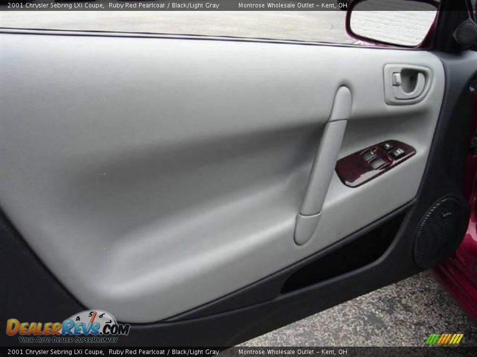 2001 Chrysler Sebring LXi Coupe Ruby Red Pearlcoat / Black/Light Gray Photo #20