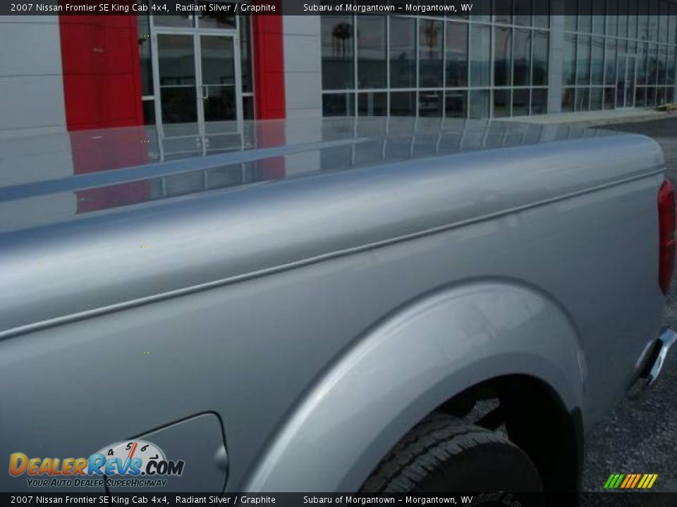 2007 Nissan Frontier SE King Cab 4x4 Radiant Silver / Graphite Photo #16