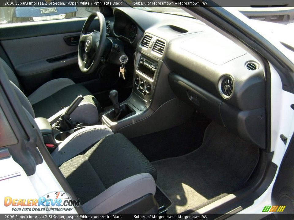 2006 Subaru Impreza 2.5i Sedan Aspen White / Anthracite Black Photo #16